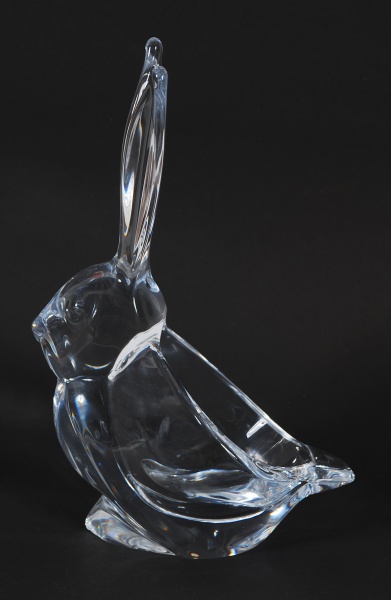 Cristal europeu, design contemporâneo representando coelho, med. 22 x 16 x 9 cm