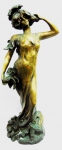 Escultura de bronze representando florista, altura 58 cm