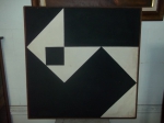 ASSINATURA ILEGIVEL. "Geométrico", óleo s/tela, 82 x 81 cm. Assinado no verso