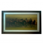 ROMANELLI. "Cavalos", óleo s/tela, 62 x 120 cm. Assinado frente e verso. Moldura 92 x 153 cm