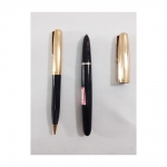 Lote com uma caneta tinteiro  PARKER 51 na cor preta e uma lapiseira PARKER 51 VACUMTIC tb. na cor preta. apresentam marcas de uso.