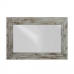 Espelho com moldura em madeira patinada. Medidas 125 x 81 cm