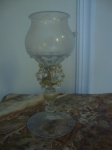 Copo em vidro veneziano med. 15,5 cm (apresenta quebrado)
