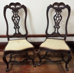 Par de cadeiras portuguesas em jacarandá (pau santo), séc. XVIII, estilo  Dom Jose , med: 112 x 44 x 51 cm
