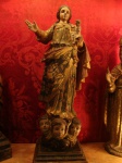 Imagem portuguesa, séc. XVIII de N.Sra. do Livramento, em madeira policromada e dourada, med: 84 cm