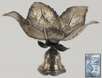 Castiçal em prata representando flor e folhas, peso aprox. 259 g