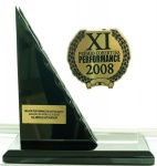 Escultura em acrílico e material sintético - XVI Prêmio Cobertura Performance 2008 "Melhor Performance em Capitalização", med. 24 x 23 x 10 cm. Estado de conservação bom