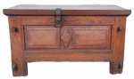 Arca de madeira nobre , chave e ferragens de ferro ( no estado). Medidas 70 x 120 x 61 cm.