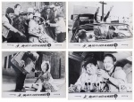 Quatro foto-cartazes de divulgação do filme "Deu a Louca no Mundo"(It's a mad,mad,mad, mad world -USA, 1963). Produzido e dirigido por Stanley Kramer, com Spencer Tracy, Milton Berle, Mickey Rooney, entre outros; 3 delas na medida 30 cm x 41 cm cada e 1 na medida 31 cm x 40 cm