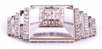 Broche art-deco anos 30 ouro branco em monture de cristal com aplicação de mini plaquinhas de brilhantes 4,24 pts.