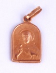 Medalhinha em ouro Sagrado Coração de Jesus. Peso: 0,2 gr.
