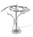 RICARDO PAULA. Luminária de mesa , executada manualmente em aço inox e acrílico, 3 luzes de led, decoração floral. Alt. 57 cm. Larg. 50 cm.