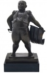 Escultura de bronze, homenagem Botero, representando "Toureiro", sobre base de mármore negro. med. 33 cm de altura.