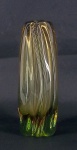 Vaso de Murano na tonalidade verde. Alt. 21 cm.