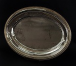 Travessa oval em metal espessurado a prata CHRISTOFLE . Medidas 44 x 33 cm.
