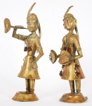 Duas esculturas em metal representando musicistas. (no estado). Alt. 17 cm