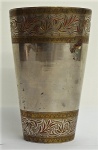 Grande copo em metal usado em ritual litúrgico. Medidas 16 x 10 cm.