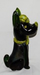 Cachorro em pasta de vidro cor verde, med. 29 cm.