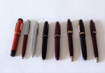 Lote contendo oito canetas em diversos modelos.(APTO)