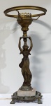 Abajur em bronze com Figura feminina  ( sem cúpula). Alt. 49 cm(APTO)