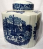 Grande Tea cad Inglês, estilo vitoriano em porcelana azul borrão decorado com paisagem Florentina, medindo 39 cm.(APTO)