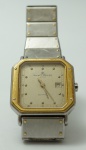 Relógio masculino Baume & Mercier, pulseira e caixa de aço inoxidável, quartzo de tamanho 33mm, cristal safira,  Ref: 4226.018, fabricado em 1982. No estado.