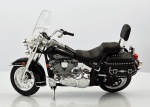 Harley Davidson"2000 FLSTC Heritage Softail Classic", medindo 12 cm.