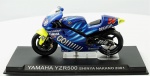 Yamaha " YZR 500 Shinya Nakano 2001" # 56 , medindo 9 cm.