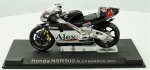 Honda NSR 500 Alex Barros 2001 " #4 , medindo 9 cm.
