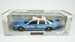 UT Models 1:18 Modelo: Chevrolet Caprice Saloon NY Policia