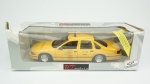 UT Models 1:18 Modelo: Chevrolet Caprice Taxi