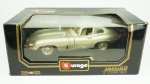 BBurago Diamonds 1:18 Modelo  3038, Jaguar E Coupe, 1961
