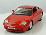MAISTO. Porsche " 911 Carrera 1997", 1/24, medindo 18 cm.