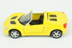 Maisto, Opel Speedster, 2001, 1/35. Acondicionado em caixa de acrílico.