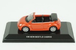 VW New Beetle Cabrio. Acondicionado em caixa de acrílico.Comprimento 7 cm.