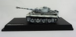 Miniatura - Tanque Tiger I Early Production S04 sPzAbt, Rússia, jan, 1944, Michael Wittmann, escala 1:56, acompanha caixa de acrílico, medida 9 x 12 x 23 cm.