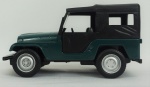 Miniatura - Jeep Willys, medida 11 x 5 cm, acompanha caixa de acrílico medida 7 x 14 x 7 cm.