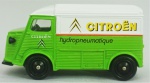 Miniatura - Antigo caminhão de entrega da Citroen, medida 7 x 3 cm, acompanha caixa de acrílico medida 7 x 12 x 6 cm.