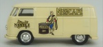 Miniatura - Antiga Kombi de entrega da Nestlé Nescafé, medida 8 x 3 cm, acompanha caixa de acrílico medida 7 x 12 x 6 cm.