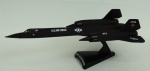 Miniatura Avião Militar - SR-71 BLACKBIRD U.S. AIR FORCE, medida 15 x 8 cm.