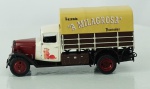 Miniatura caminhão - Caminhão Citroen U23 Fazenda "A Milagrosa", escala 1/43, acompanha caixa de acrílico medida 7,5 x 19 x 8 cm.