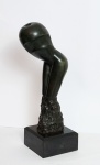 DJALMA NETTO. Escultura em bronze e base em granito preto. Assinado.  Alt.total  40 cm.
