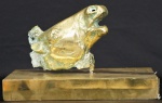 Escultura em bronze dourado, representando " cabeça de cavalo", S/ASS, atribuída à AGOSTINELLE ou CALABRONE , base em madeira folheada a latão, medindo 14x20 cm e a base 4x30x17 cm, altura total 18 cm