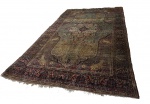 Antigo tapete Persa Kashan,(no estado, rape, com 2 rasgos, restauro, um remendo numa das pontas com outro tapete Persa.Medida 4,30 x 2,62 cm = 11.26 m²