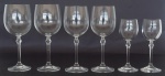 Lote em cristal composto de, 10 taças pra vinho tinto, 12 pra vinho branco e 12 pra licor, total 36 peças. OBS: RETIRADA NO LOCAL AV ATLANTICA