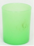 Pequeno copo em vidro opalinado na cor verde. Alt. 7 cm.