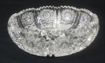 Bowl em cristal tcheco , laipado com borda serrilhada. Medidas 7 x 23 cm.