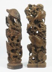 Arte popular - Lote composto de duas esculturas em madeira nobre, esculpida com motivos do fundo do mar, alturas 30 e 32 cm. (Sem assinatura, artista não identificado)
