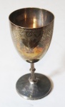 Goblet em prata inglesa , contrastada e monogramada. Alt. 17 cm. Peso 182 gr. RETIRADA COM AGENDAMENTO NA RESIDÊNCIA EM BOTAFOGO
