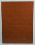 JAIME LOUREIRO NETO. "Tábua Genealógica de Cavalos de Corrida - Linhas Paternas 1680/1974", livro em capa dura, medindo 61 x 44 cm. No estado, apresentando sinais do tempo.